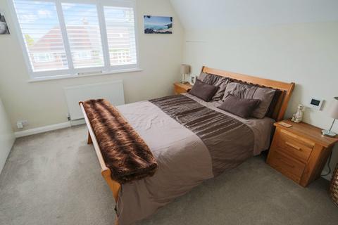 32a Homefield Road, Coulsdon, CR5 1ES