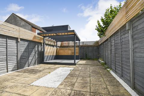 56 Bedford Road, Reading, RG1 7HS
