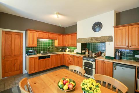 4 bedroom semi-detached house for sale, Turnlee Road, Glossop SK13