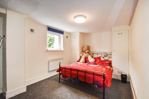 4 bedroom terraced house for sale, Chatham Street, Reading RG1