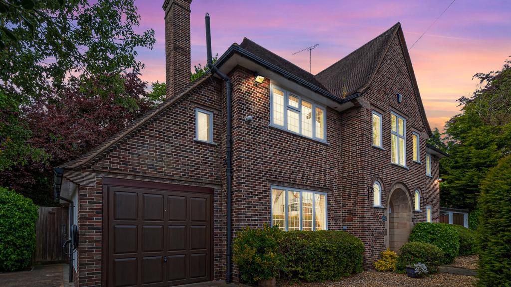 Southernhay Road, Leicester LE2 5 bed detached house for sale £950,000