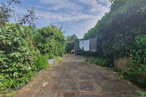 1 bedroom terraced house to rent, Liverpool Road, Reading RG1