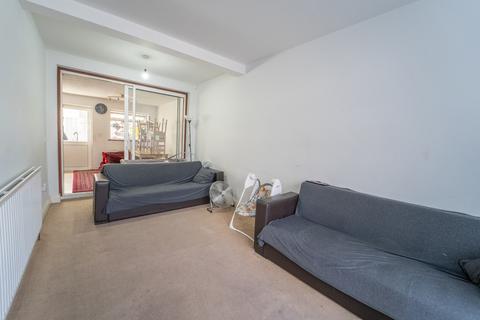 3 bedroom end of terrace house for sale, Rutland Road, Southall