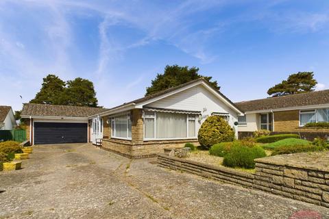 3 bedroom detached bungalow for sale, Hillside Drive, Christchurch, BH23
