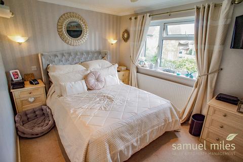 23 Bardsey Close, Wootton Bassett, Swindon, SN4 8NA