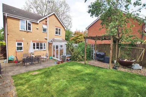 3 bedroom detached house for sale, Defoe Close, Whiteley PO15