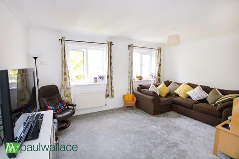 4 bedroom end of terrace house for sale, Michigan Close, Turnford