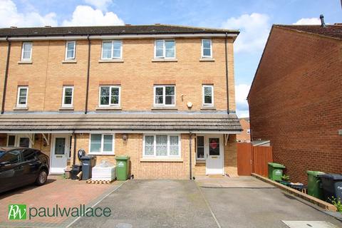 40 Michigan Close, Broxbourne, EN10 6FZ