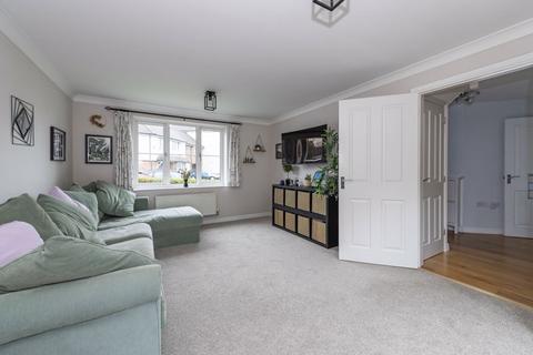 4 bedroom end of terrace house for sale, Ashengate Way, Five Ash Down