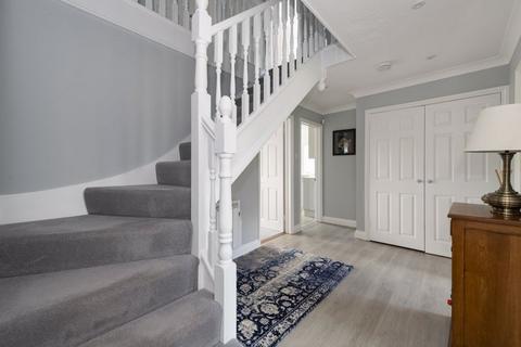 15 Ashdown Chase, Nutley, Uckfield, TN22 3LY
