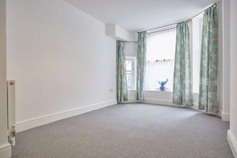 2 bedroom apartment for sale, Cabbell Road, Cromer NR27