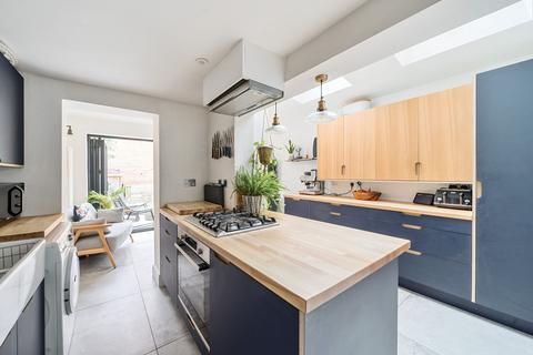 22 Helena Road, Windsor, SL4 1JN