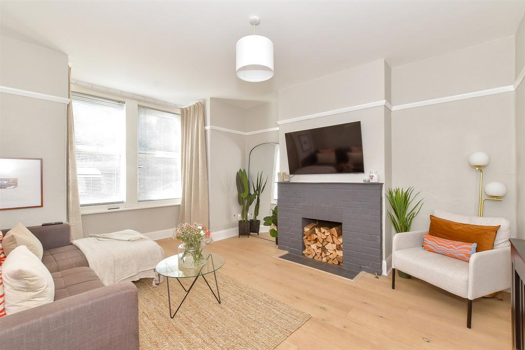 Tangier Road, Portsmouth, Hampshire 1 bed ground floor flat for sale