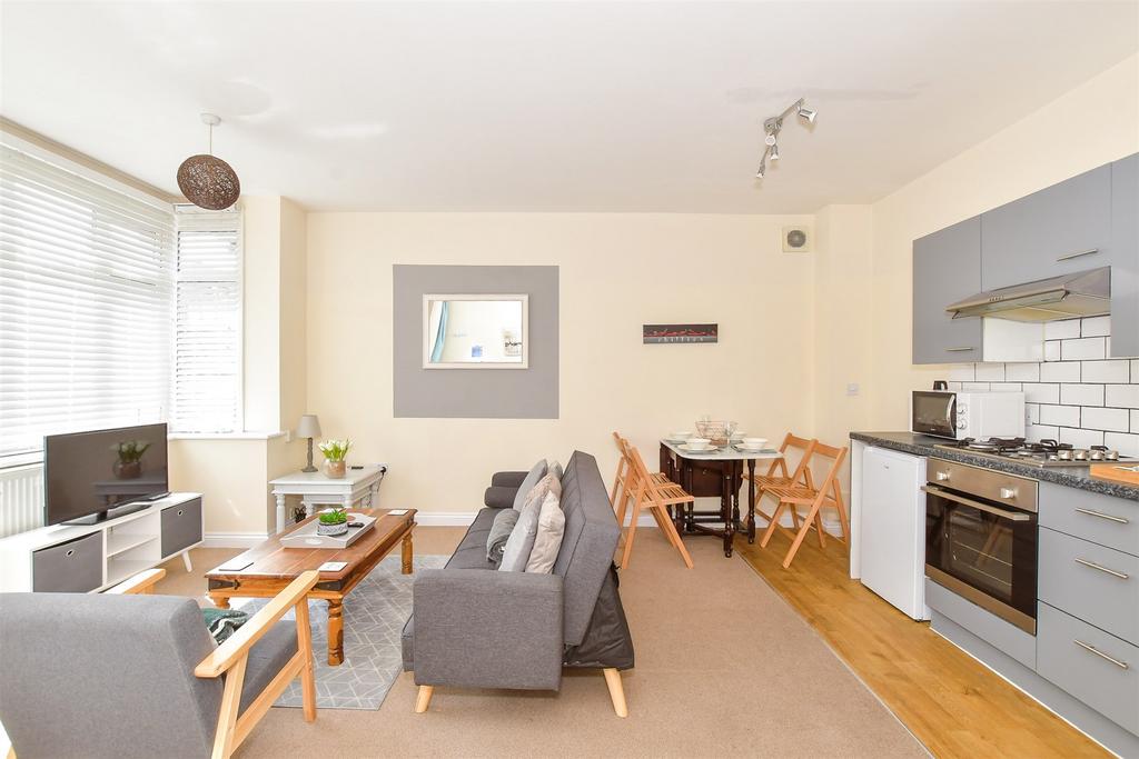 Hayling Avenue, Portsmouth, Hampshire 2 bed end of terrace house for