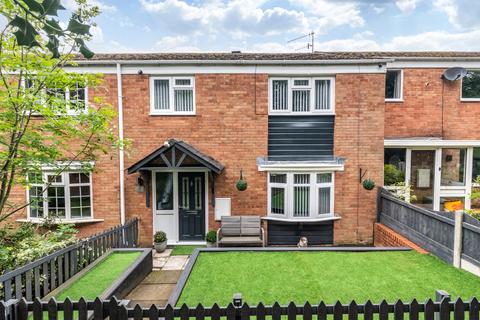 3 bedroom terraced house for sale, Shelley Close, Catshill, Bromsgrove, Worcestershire, B61