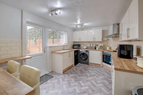 3 bedroom terraced house for sale, Shelley Close, Catshill, Bromsgrove, Worcestershire, B61
