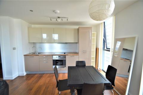 2 bedroom apartment to rent, Masons Avenue, Croydon, CR0