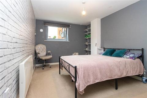 2 bedroom ground floor flat for sale, Charrington Place, St. Albans, Hertfordshire