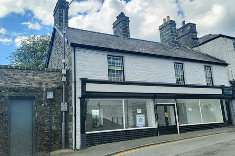 2 bedroom apartment for sale, High Street, Harlech