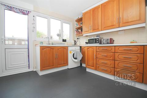 3 bedroom end of terrace house for sale, Upper Mealines, Harlow