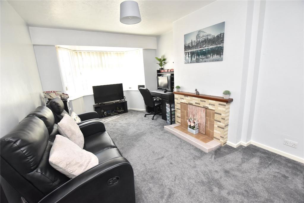 Banksfield Crescent, Yeadon, Leeds... 3 bed bungalow for sale £255,000