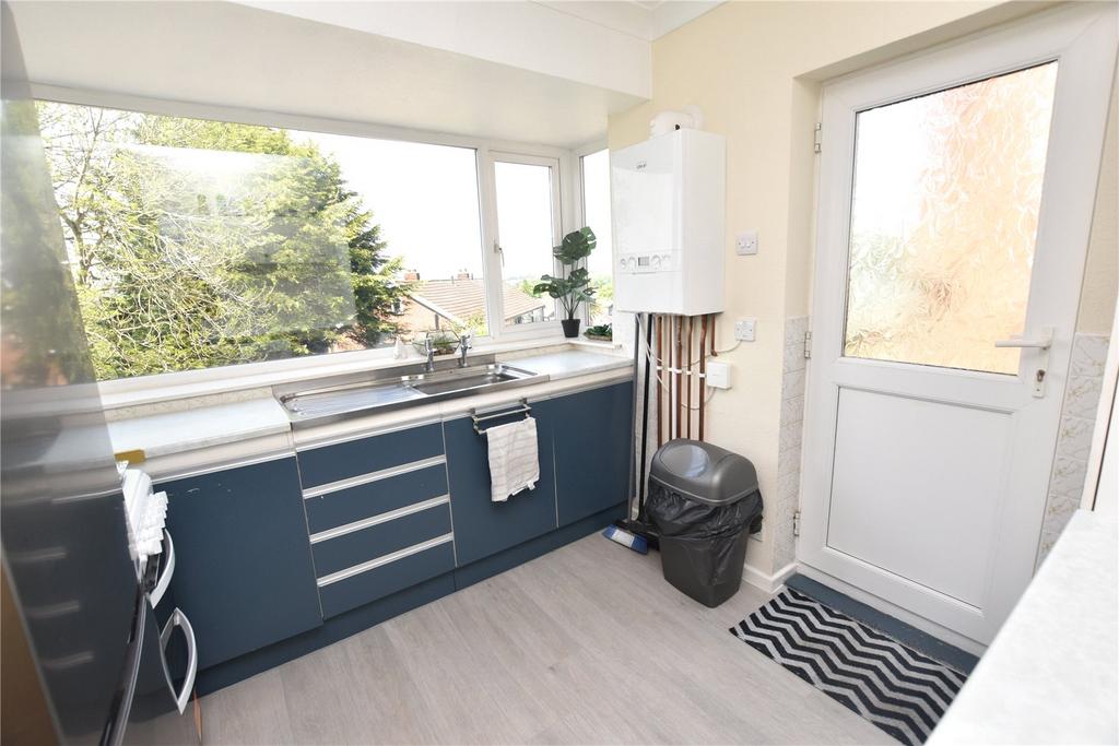 Banksfield Crescent, Yeadon, Leeds... 3 bed bungalow for sale £255,000