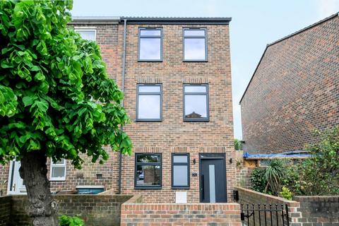 4 bedroom semi-detached house for sale, Barbauld Road, London