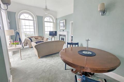 2 bedroom flat for sale, 6 Brigstocke TerraceRydeIsle Of Wight