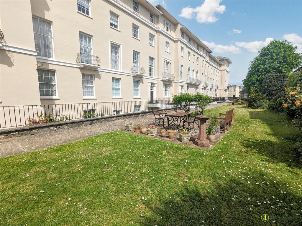Communal gardens