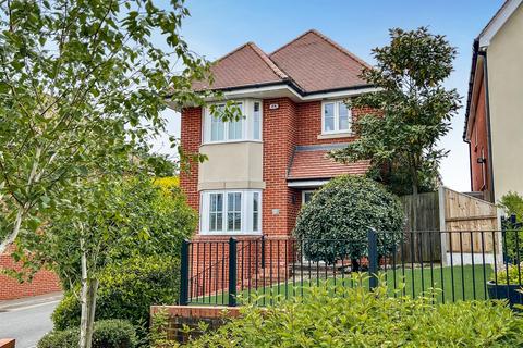 3 bedroom house for sale, Greenland Gardens, Great Baddow, Chelmsford