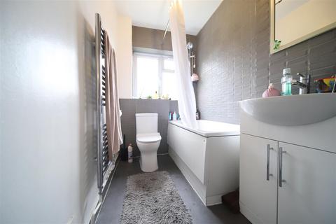 117 Northumberland Park, London, N17 0TL