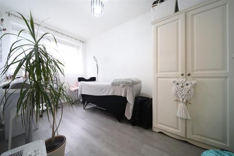 117 Northumberland Park, London, N17 0TL
