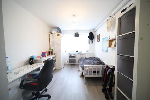 117 Northumberland Park, London, N17 0TL