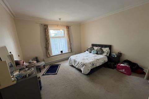 2 bedroom apartment to rent, London Road, Leicester, LE2