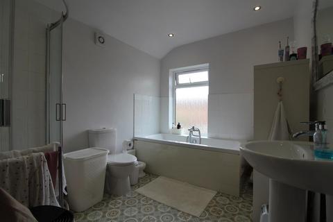 2 bedroom terraced house to rent, King Edward Street, New Bradwell, Milton Keynes, MK13 0BG