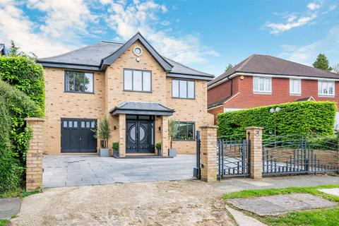 57 Green Curve, Banstead, SM7 1NS