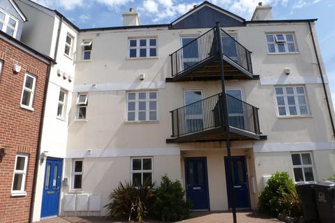 4 bedroom terraced house to rent, Redworth Court, Totnes