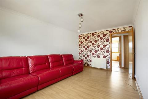 1 bedroom property for sale, 81 David Henderson Court, Dunfermline, KY12 9DX