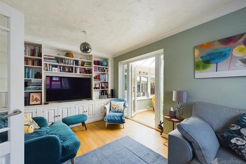 27 Corner Meadow, Harlow, CM18 7JN