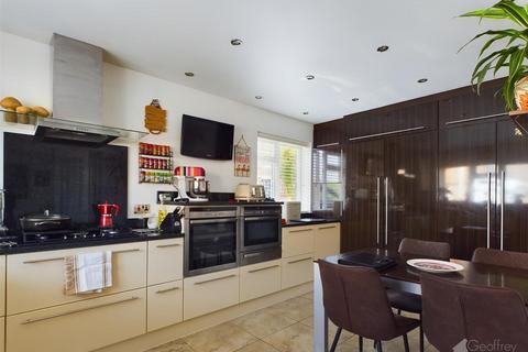 27 Corner Meadow, Harlow, CM18 7JN