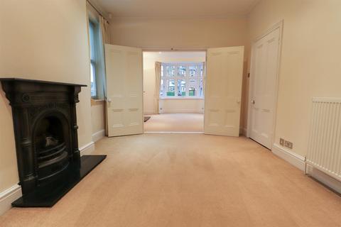 4 bedroom end of terrace house to rent, Greatheed Road, Leamington Spa