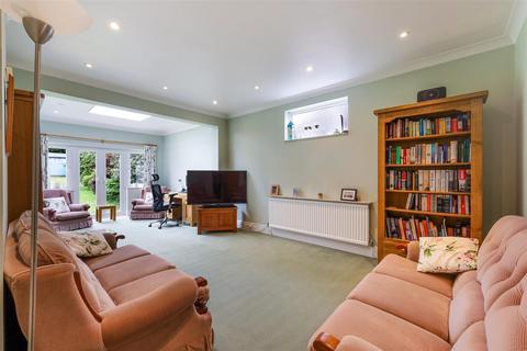 4 bedroom detached house for sale, Manor Green Road, Epsom