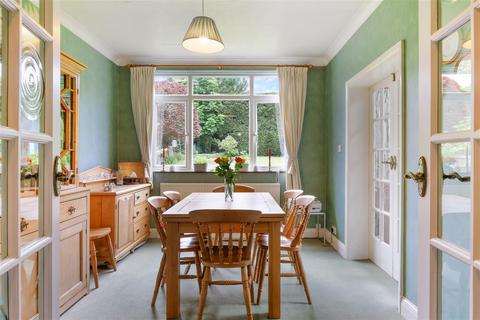 4 bedroom detached house for sale, Manor Green Road, Epsom