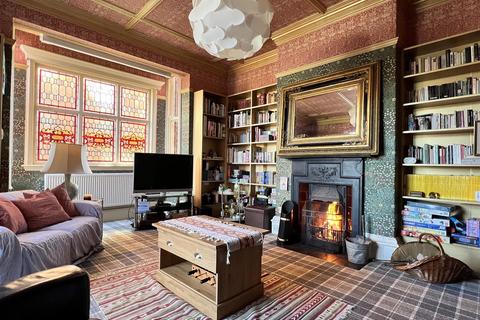 11 Stepney Road, Scarborough, YO12 5BN