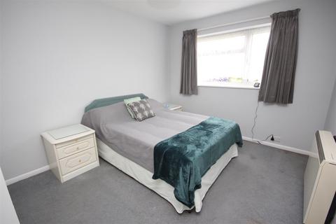 2 bedroom flat for sale, Richmond Road, Seaford