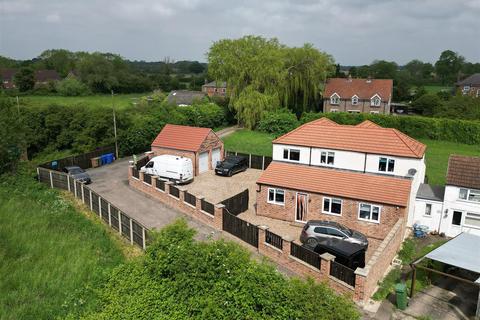 4 bedroom link detached house for sale, Cheapsides Lane, Gilberdyke