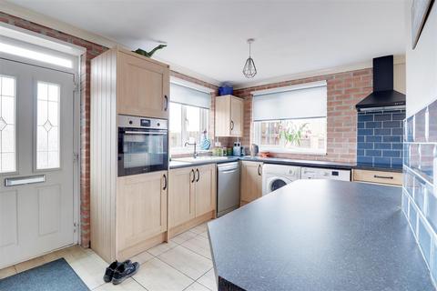 4 bedroom link detached house for sale, Cheapsides Lane, Gilberdyke