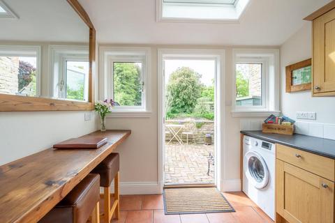 2 bedroom terraced house for sale, 8 Temeside, Ludlow