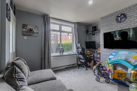 3 bedroom end of terrace house for sale, Springfield Road, Elland