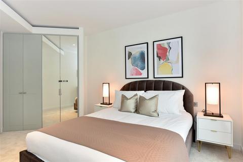 1 bedroom apartment to rent, Westmark Tower, London, W2 1DY